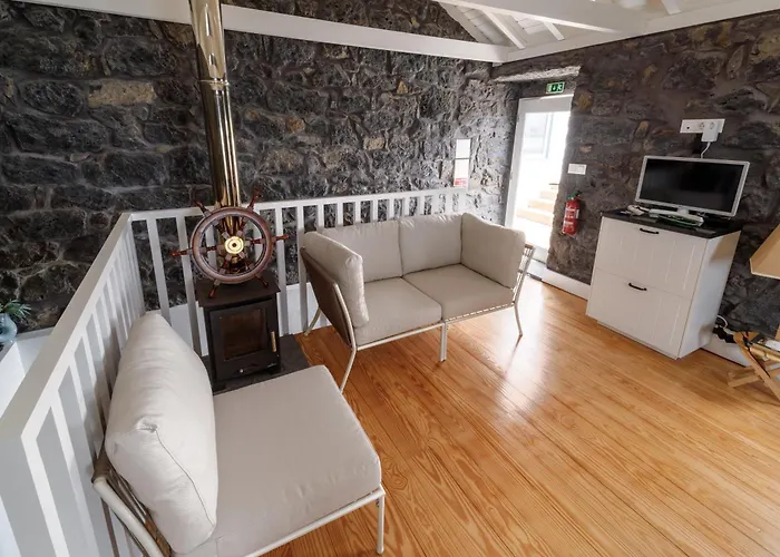 Bioma Adega - Escala Gourmet 度假居 Calheta de Nesquim